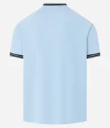 Remera deportiva masculina confeccionada en Rib con tecnología dry, en modelo comfort. Posee cuello redondo, manga corta, estampa localizada y bies contrastante.