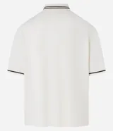 Camisa oversized color crema con cuello polo y cierre de cremallera. Estampado frontal con la palabra "Subversion" y tres lobos.