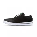Championes Emerica Phocus G6 negros con suela blanca.