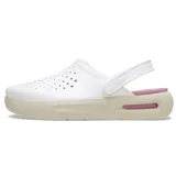 Zueco Crocs modelo InMotion, color lila pálido con suela blanca gruesa. Presenta orificios de ventilación en la parte superior y correa trasera pivotante con el logo de Crocs.