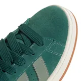 Championes Adidas Campus 00S color verde con detalles en gris y suela color hueso.