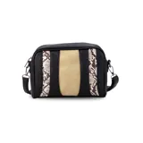 Bandolera rectangular color beige con paneles en diferentes tonos de marrón y beige. Tiene correa larga regulable, cierre superior y bolsillo trasero.