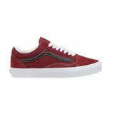 Zapatillas Vans Old Skool color borgoña con la clásica banda lateral en cuero negro y suela blanca.