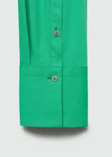 Conjunto de camisa de manga larga con botones y shorts con cintura elástica, color verde menta.