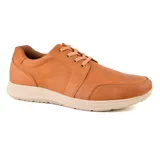 Zapato casual color tostado con cierre de cordones, diseño ergonómico y suela cómoda.