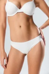 Bombacha vedetina clásica color beige, de algodón.