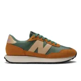 Championes de hombre en combinación de colores verde y tostado, con diseño retro.