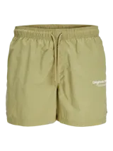 Short de baño color verde oliva con cintura elástica ajustable con cordón. Estampado lateral con el logo de Originals Stu.