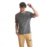 Remera de hombre color verde militar, de corte recto y manga corta.