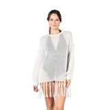 Kimono negro calado con flecos en el ruedo inferior, corte recto y mangas largas.