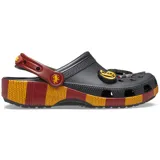 Zuecos de color negro, con diseño inspirado en Gryffindor, detalles en rojo y amarillo.