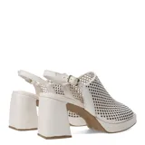 Sandalias negras de cuero calado, con plataforma y taco bloque alto.