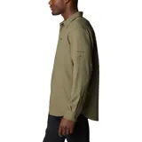 Camisa de hombre Columbia Silver Ridge, color beige, de manga larga con botones para enrollar, dos bolsillos frontales con botón, ventilación en la espalda y protección solar UPF 50.