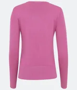 Suéter de punto color verde, con cuello barco, mangas largas y textura acanalada.