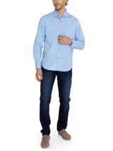 Camisa casual de hombre RKF Galiton, color amarillo claro, de manga larga ajustable con botones de madera. Confeccionada en popelina 100% algodón orgánico, con bolsillo de pecho con logo bordado y protección UV 20+.