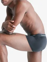 Pack de tres bóxers negros de microfibra con cintura elástica con logo Calvin Klein.