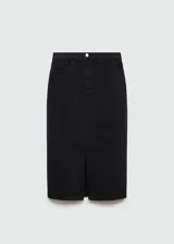 Falda midi de jean negra, de corte recto con abertura frontal.
