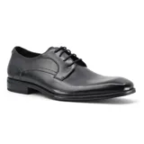 Zapato acordonado de cuero negro, de vestir, con punta fina y suela de goma.