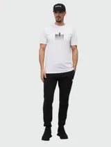 Remera blanca de algodón con logo Moncler estampado en el frente.
