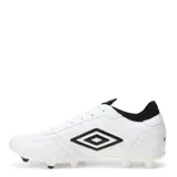 Championes de fútbol Umbro Legend color dorado rosado con detalles en blanco y negro.