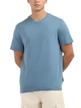 Remera celeste de algodón con cuello redondo y mangas cortas. Logo de la marca bordado en el pecho.