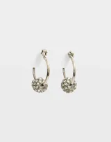 Aros argolla plateados con dije de esfera cubierta de strass.