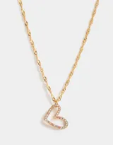 Cadena dorada con dije de corazón delineado con strass.