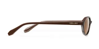 Gafas de sol con montura ovalada de color marrón chocolate y lentes polarizadas color marrón.