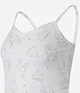 Conjunto de pijama de dos piezas confeccionado en tejido Rib, compuesto por una blusa con bretel fino y un short con cintura elástica. El conjunto presenta un estampado de animalitos.