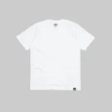Remera básica color blanco, modelo oversize con detalle de logo en la terminación.