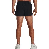 Short deportivo Under Armour negro de tejido ligero con perforaciones para mayor ventilación y cintura elástica.