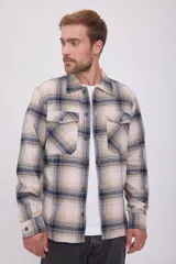 Sobrecamisa de hombre a cuadros color crema, azul y verde, de manga larga y cuello de camisa. Cierre con botones y corte cómodo.