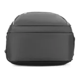 Mochila negra de tafeta con bolsillo frontal, tres divisiones con cierre, capacidad para notebook, bolsillos laterales de rejilla y detalles reflectivos.