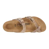 Sandalias Birkenstock modelo Mayari, color marrón topo, con dos correas ajustables con hebilla metálica y plantilla anatómica de corcho.