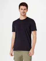 Remera azul marino de corte slim y mangas cortas.