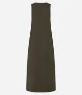 Vestido midi evasé sin mangas color verde musgo, confeccionado en tejido de lino y viscosa.