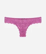 Bombacha bikini hilo color rosa con encaje floral y moña en la cintura.