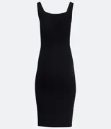 Vestido midi acanalado color celeste, con escote cuadrado y tirantes medios. Confeccionado en algodón sostenible con elastano para mayor comodidad y ajuste.