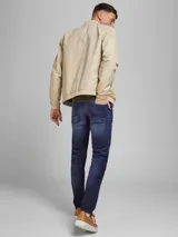 Jean de hombre Jack & Jones modelo Mike Original, corte tapered, color azul denim con efecto lavado.