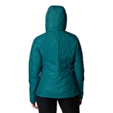 Campera puffer color salmón con capucha, cierre frontal y bolsillos laterales con cierre. Cuenta con tecnología termorreflectante Omni-Heat™ y puños con orificios para los pulgares.
