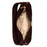 Cartera tipo hobo de cuero legítimo color marrón oscuro (espresso), con forma curva y cierre superior de cremallera. Presenta un logo triangular de Guess en metal dorado en el frente y una correa de hombro trenzada del mismo material.