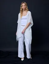 Kimono negro de gasa con apliques de brillos, marca Jessica Mc Clintock.