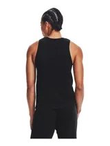 Musculosa deportiva Under Armour color negro con logo estampado en el frente. Corte holgado y sisas amplias.