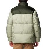 Campera puffer negra con cierre frontal y cuello alto. Logo de Columbia bordado en blanco en el pecho.