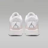 Championes de caña media Jordan 3 Retro Pure Money, color blanco con detalles en gris claro y suela blanca.