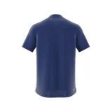 Camiseta polo Adidas Club para tenis, color azul marino, con logo blanco bordado en el pecho. Confeccionada en tejido transpirable AEROREADY con detalles de malla.