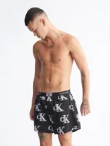 Bóxer de algodón negro con estampado del icónico monograma de Calvin Klein y cintura elástica con logo.