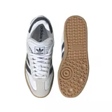 Championes Adidas Samba XLG, color blanco con detalles en gris y azul.