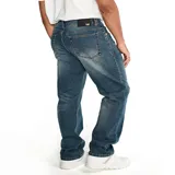 Pantalón de jean de corte recto, color azul oscuro, con cinco bolsillos y logo de CAT en la parte trasera.