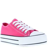 Championes urbanos rosados de lona con plataforma blanca y cordones blancos.